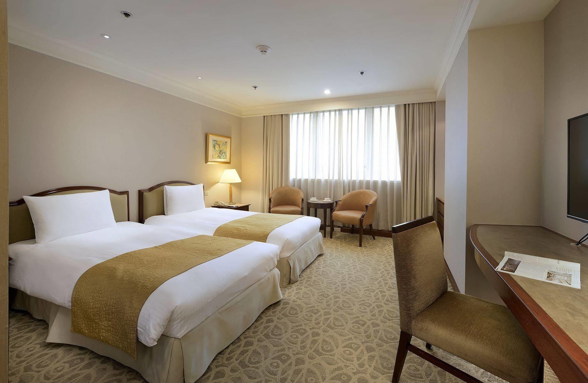ז'ונגלי Le Midi Hotel Jungli מראה חיצוני תמונה